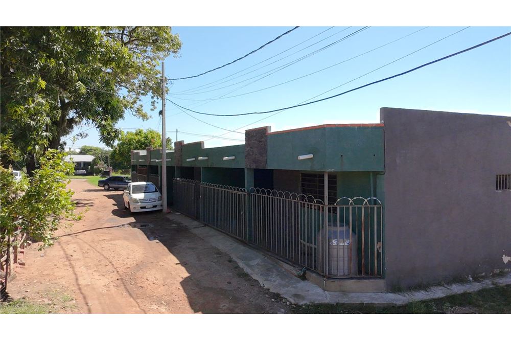 Edificio en venta en Mariano Roque Alonso — foto 2
