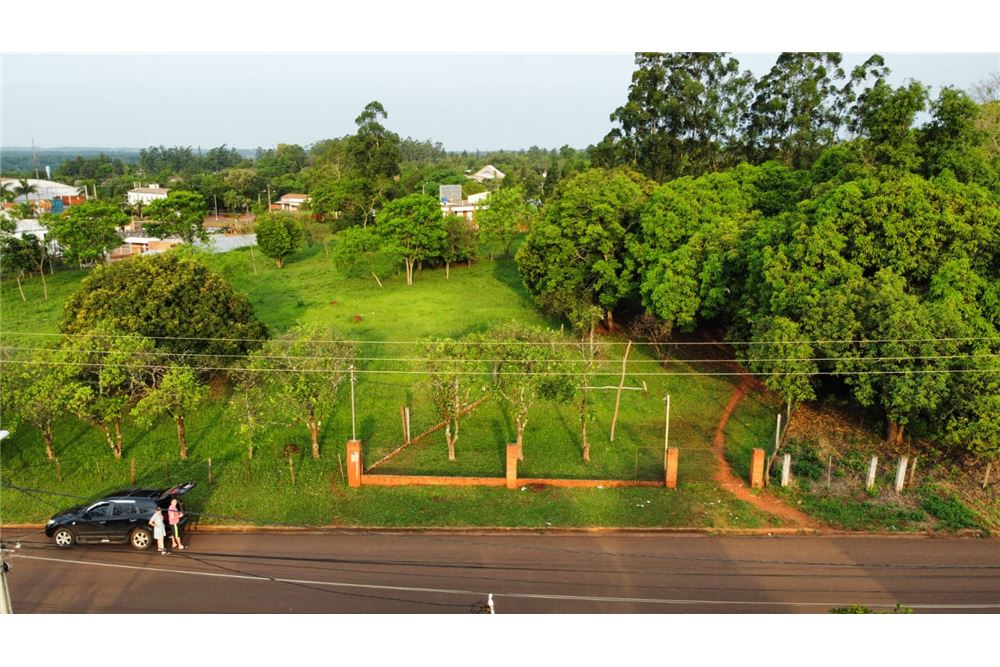 ideal para Casa quinta o inversion en alquileres, zona residencial sobre Asfalto — foto 2