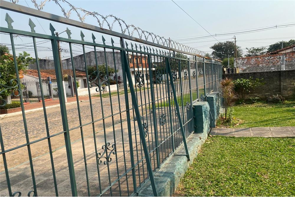Casa en venta en Barrio Santa Teresita, Asunción — foto 2