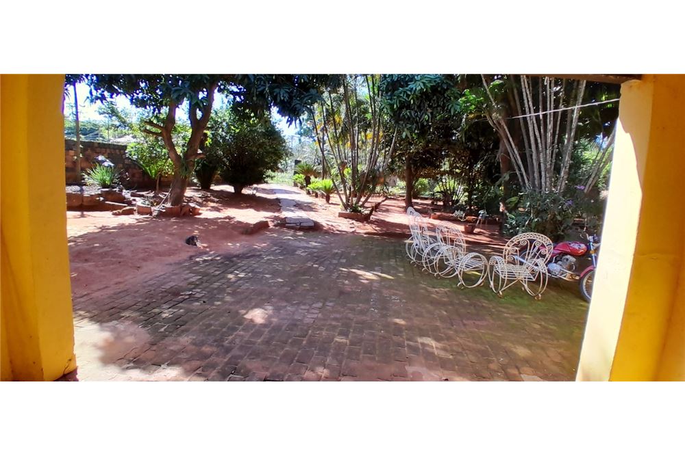 CASA en ITAGUÁ con AMPLIO PATIO !!! — foto 2