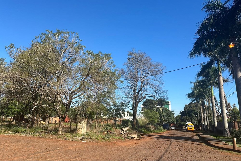 En venta terreno de gran potencial en el solicitado Barrio San José de Ciudad del Este, a tan solo 200mts de la Av. San  — foto 3