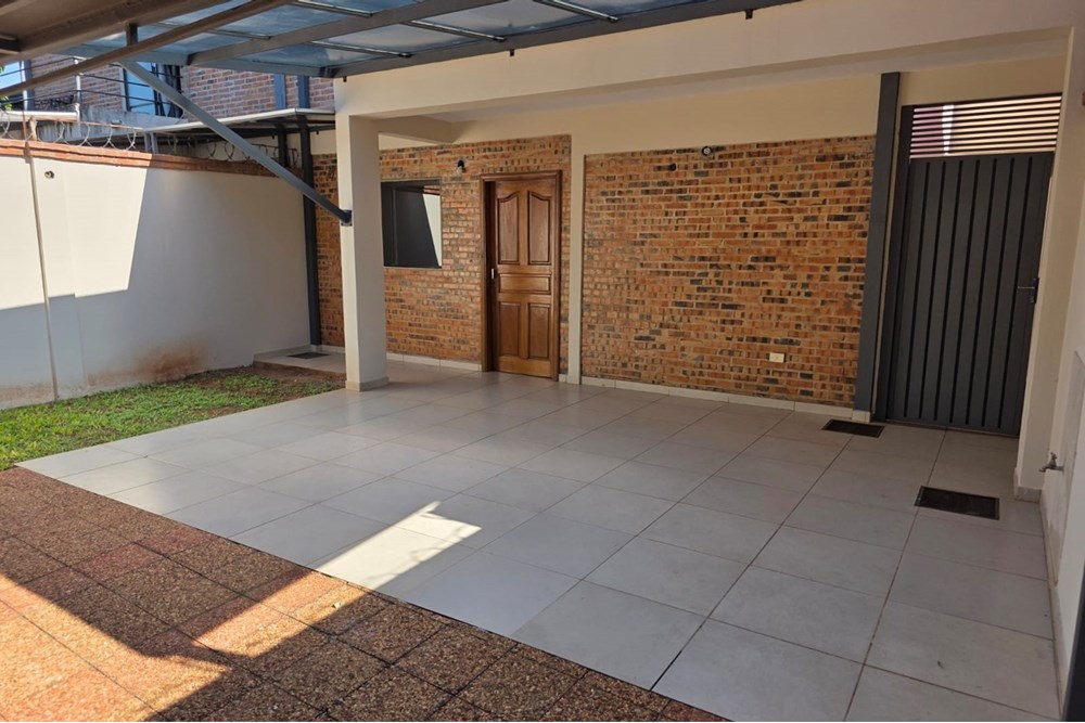 Casa en venta en Ypati, Villa Elisa — foto 2