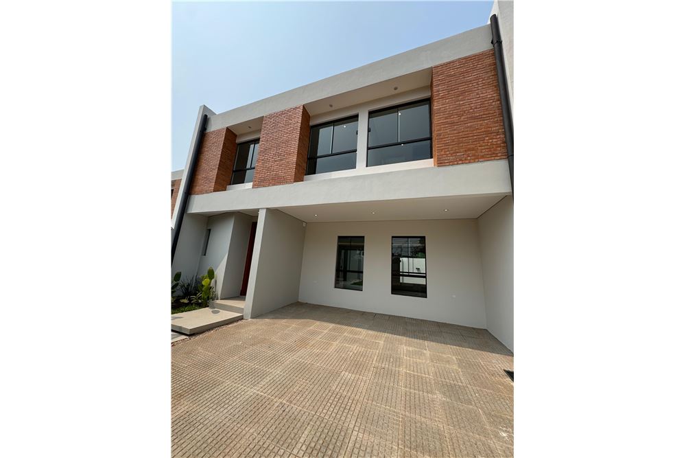 VENDO HERMOSOS DUPLEX PAREADOS EN LUQUE - LOMA MERLO — foto 2