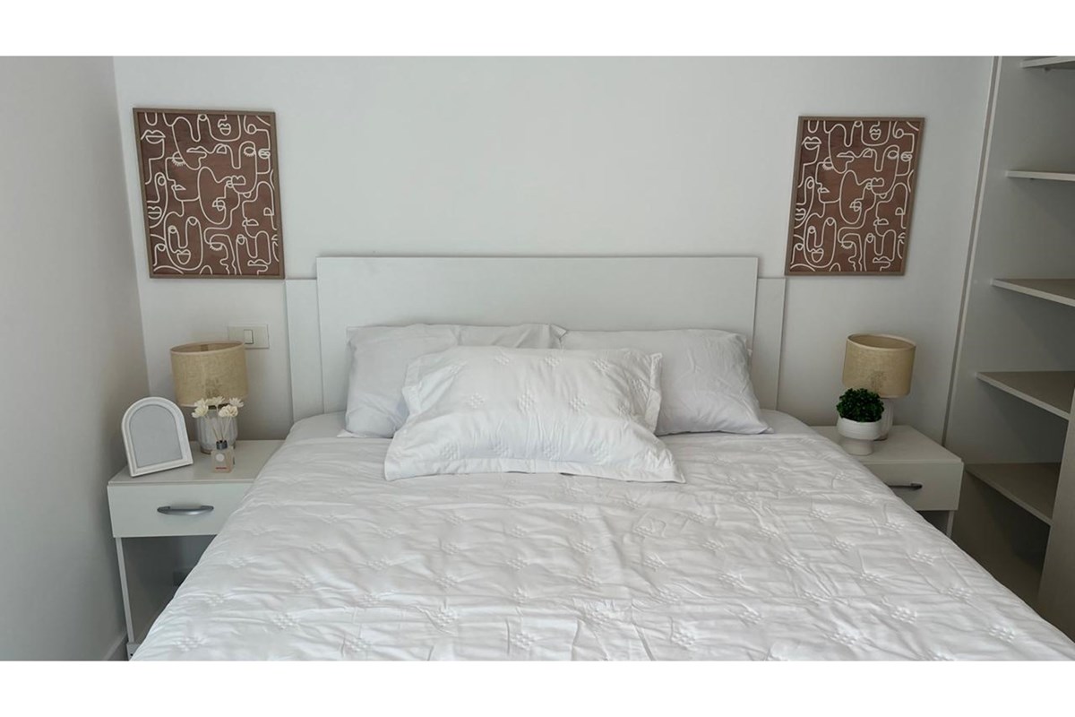 En alquiler fino y elegante departamento de 1 dormitoiro con patio privado — foto 2