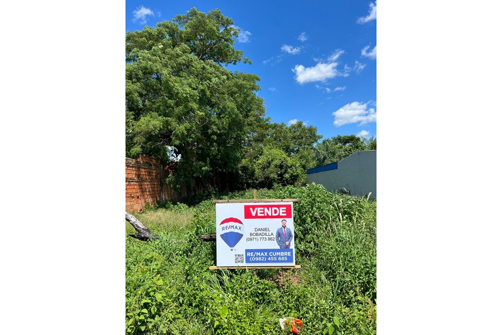 ¡Descubrí una oportunidad única en el corazón de Luque, Central, Paraguay! Este terreno residencial, recién ingresado al — foto 2