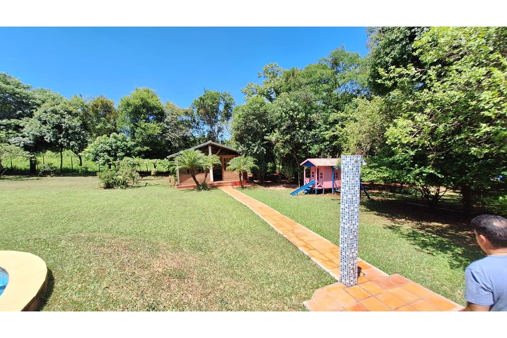 Descubrí esta hermosa casa quinta en venta 🏡 , ubicada en el exclusivo Barrio Santa María de Enc, a solo 5 minutos del  — foto 3