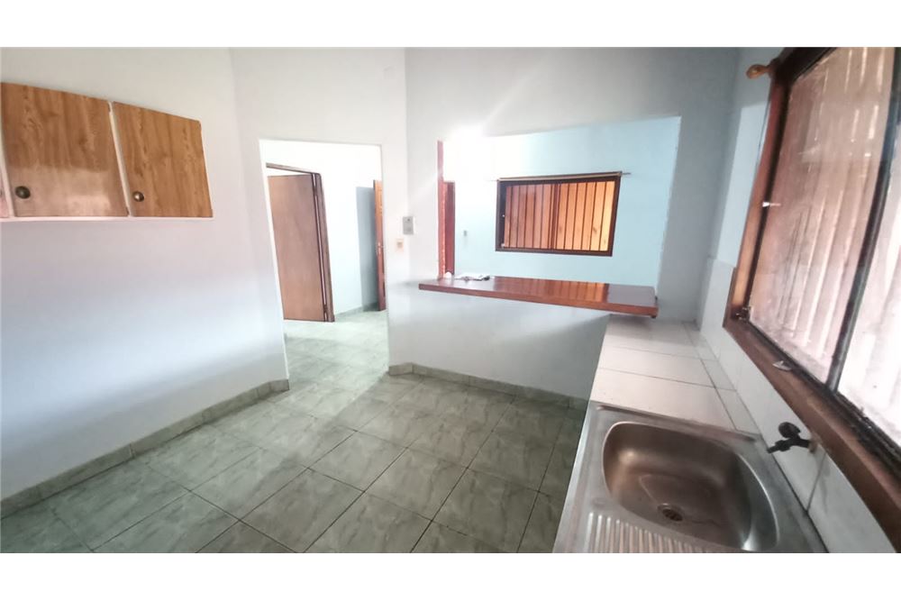 Casa en Venta en la ciudad de FRAM - itapua .. A 300M de la RUTA GRANEROS DEL SUR. . ubicada sobre la calle URUGUAY y CO — foto 3
