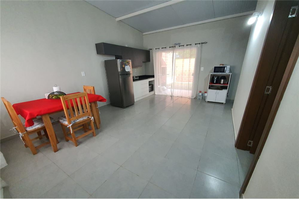 Edificio en venta en Maramburé, Luque — foto 2