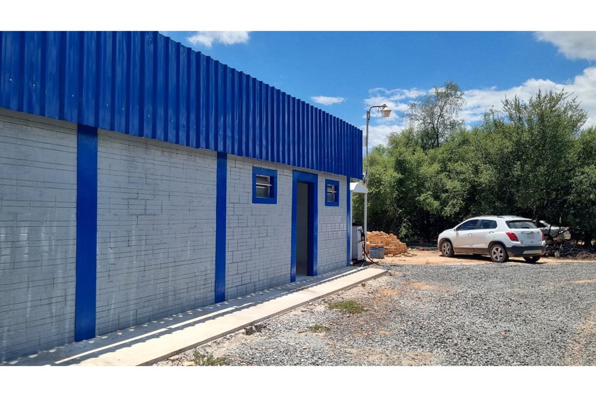 Local comercial en venta en Loma Plata — foto 2