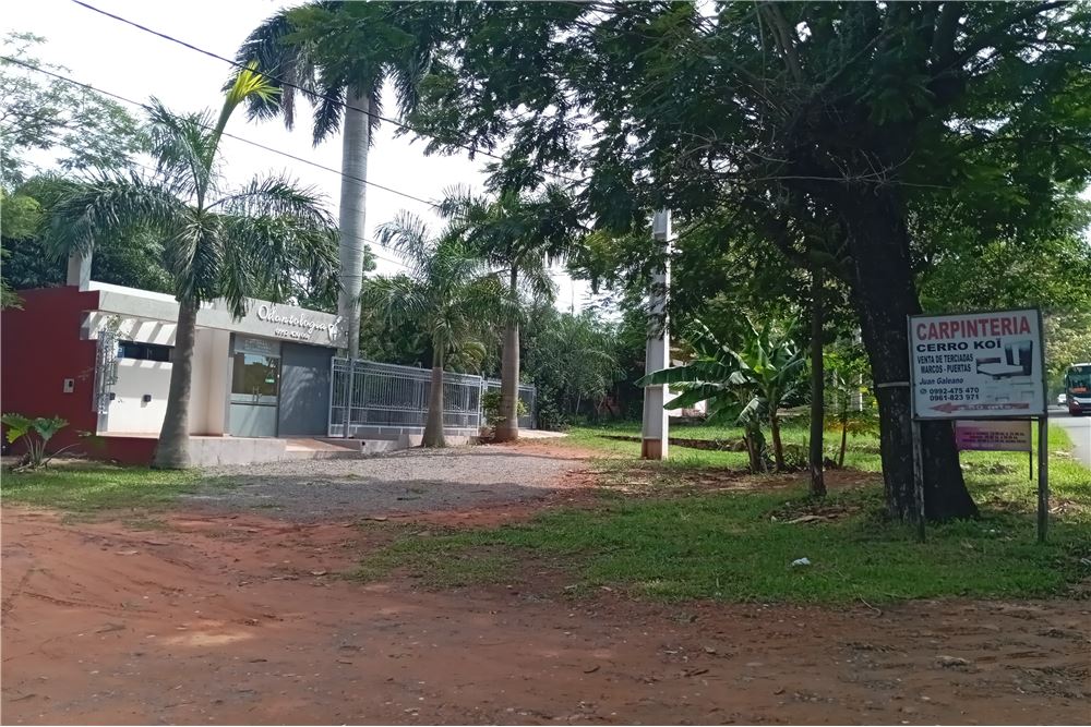 ¡Descubre la oportunidad única de adquirir un hermoso terreno en Areguá! 🏞️ Este espacio de 14 x 32 metros, que suma un — foto 2