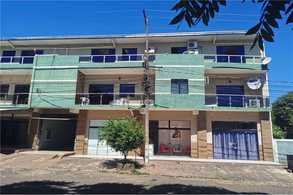 En Venta amplio edificio de departamentos y salones comerciales, ubicado en el centro de Salto De Guairá a sólo 1 cuadra — foto 3