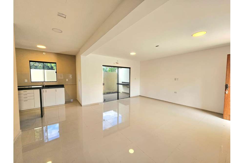 Casa en venta en Luque — foto 3