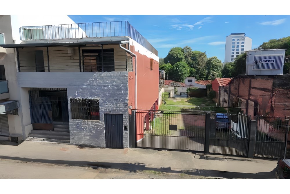 Local comercial en venta en Pettirossi, Asunción — foto 2