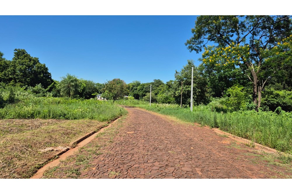 En venta terreno ubicado detrás de la Universidad Nacional de Itapúa — foto 2