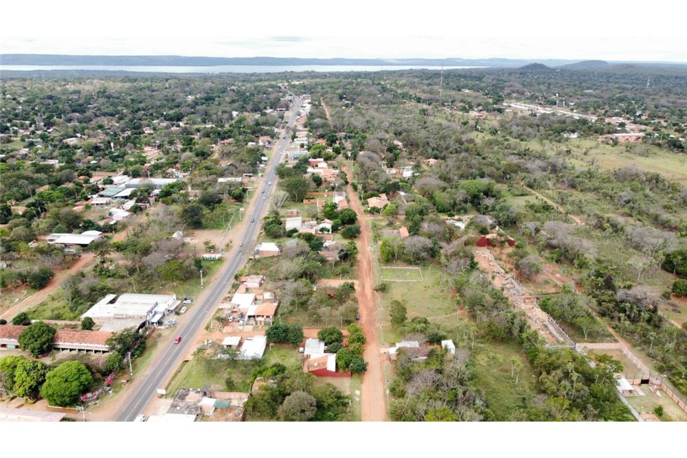 VENDO HERMOSA PROPIEDAD DE 1.870 MT2, A 100 MTS DE LA AVDA. LAS RESIDENTAS QUE UNE LUQUE/AREGUA. — foto 2
