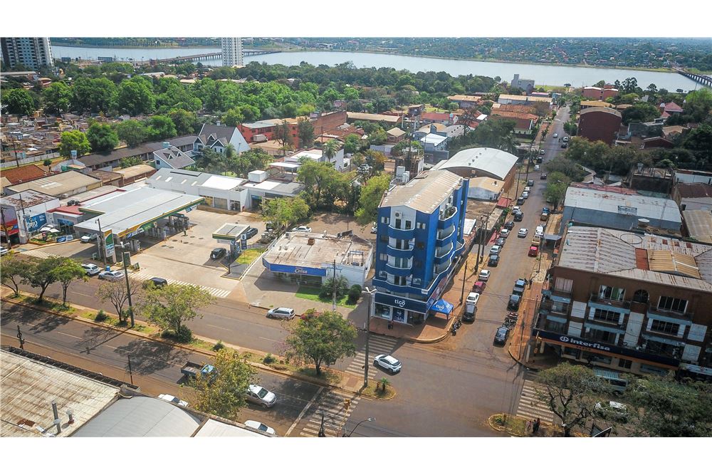 Edificio construido en 50% activo en alquileres y con buena ubicación a la venta. — foto 2