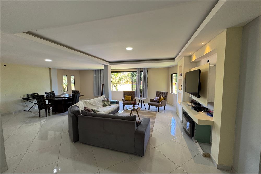 Casa en venta en Encarnación — foto 3