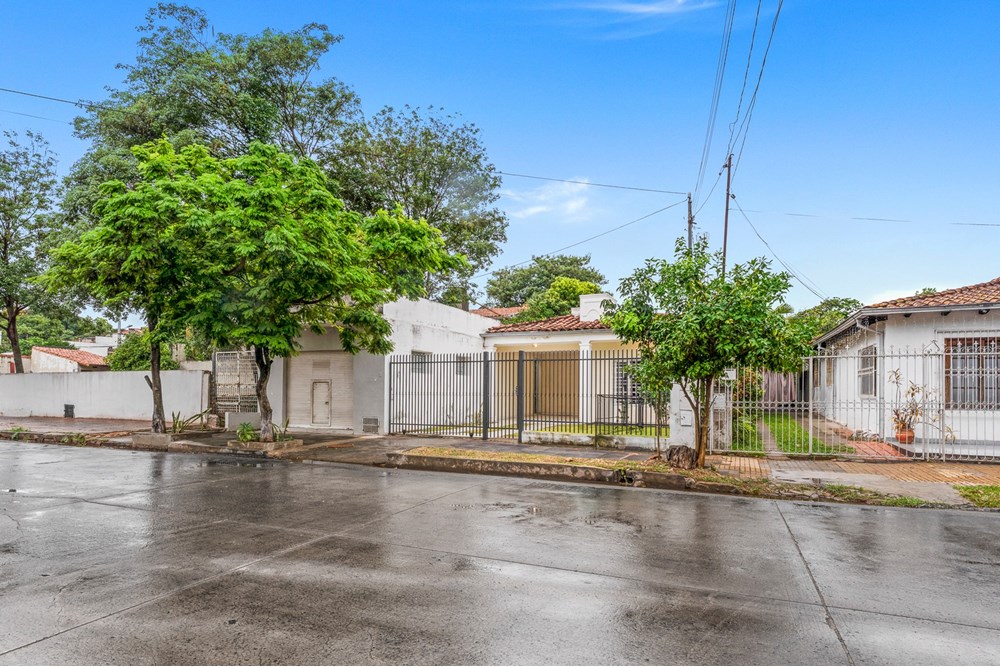 Casa en venta en San Vicente, Asunción — foto 2