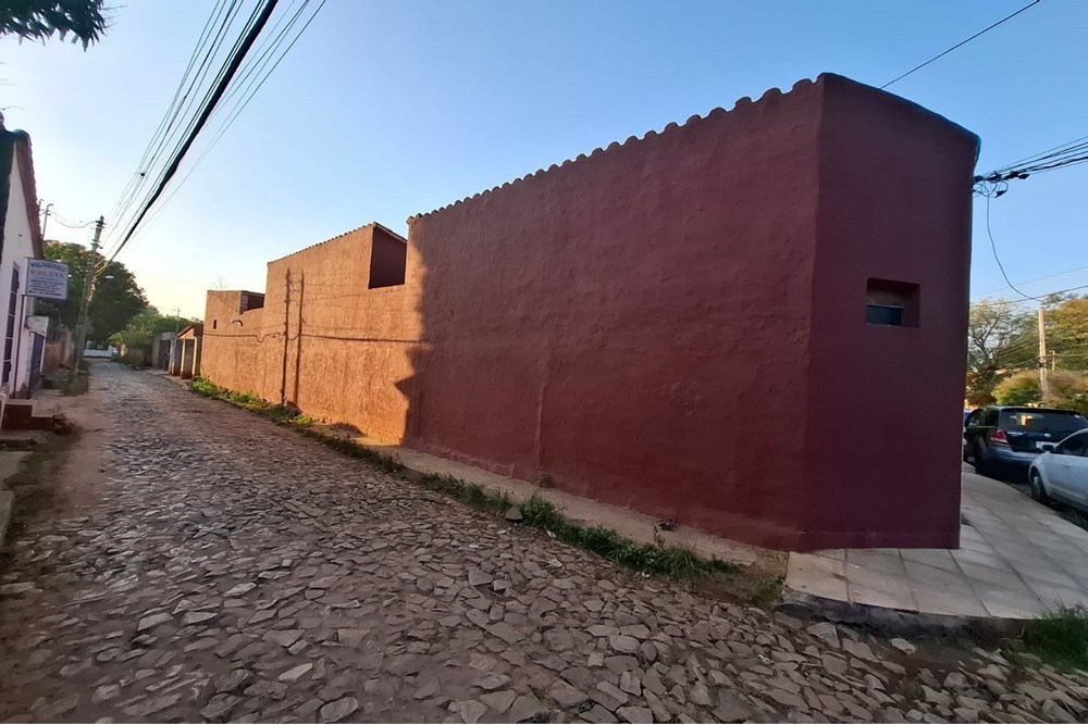 Edificio en venta en Laurelty, San Lorenzo — foto 2