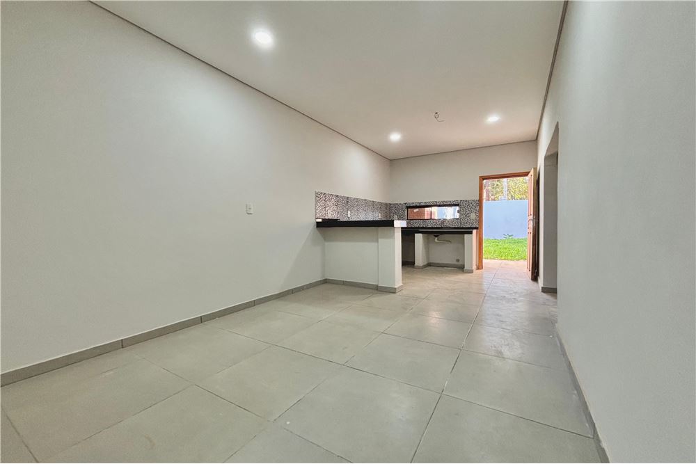 Edificio en venta en Ñemby — foto 3