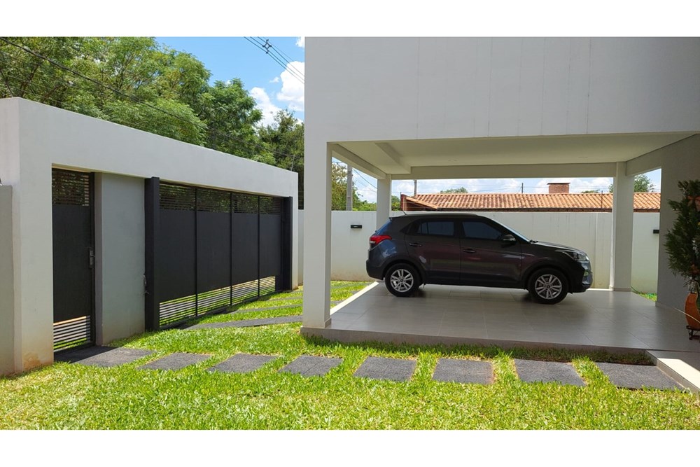 Casa en venta en Primer Barrio, Luque — foto 3