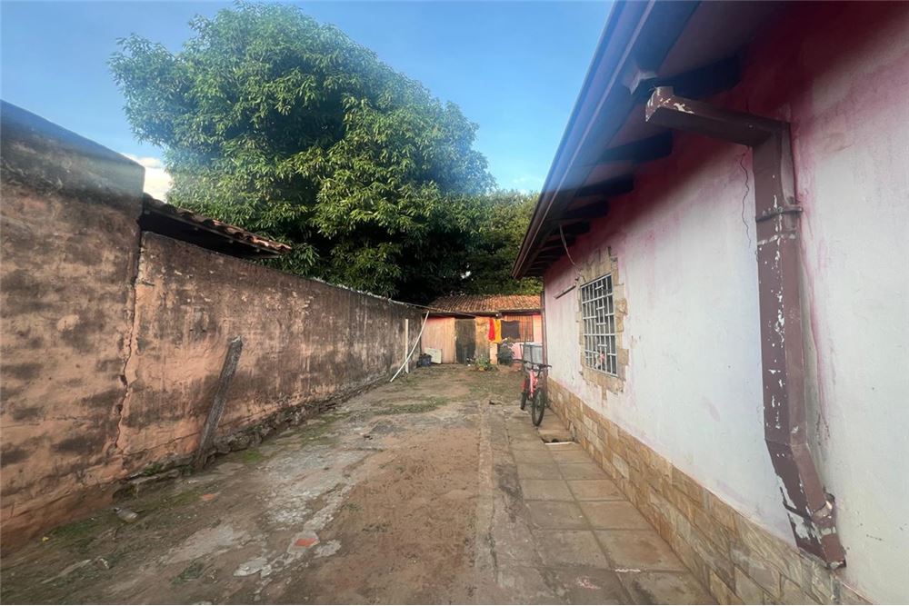 TERRENO CON CASA EN VENTA LUQUE LAURELTY — foto 3