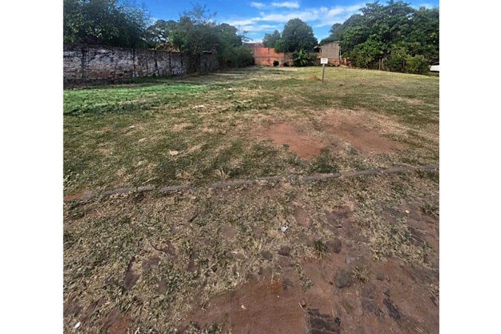 🏡 VENDO AMPLIO TERRENO CENTRO DE ITAUGUÁ — foto 3