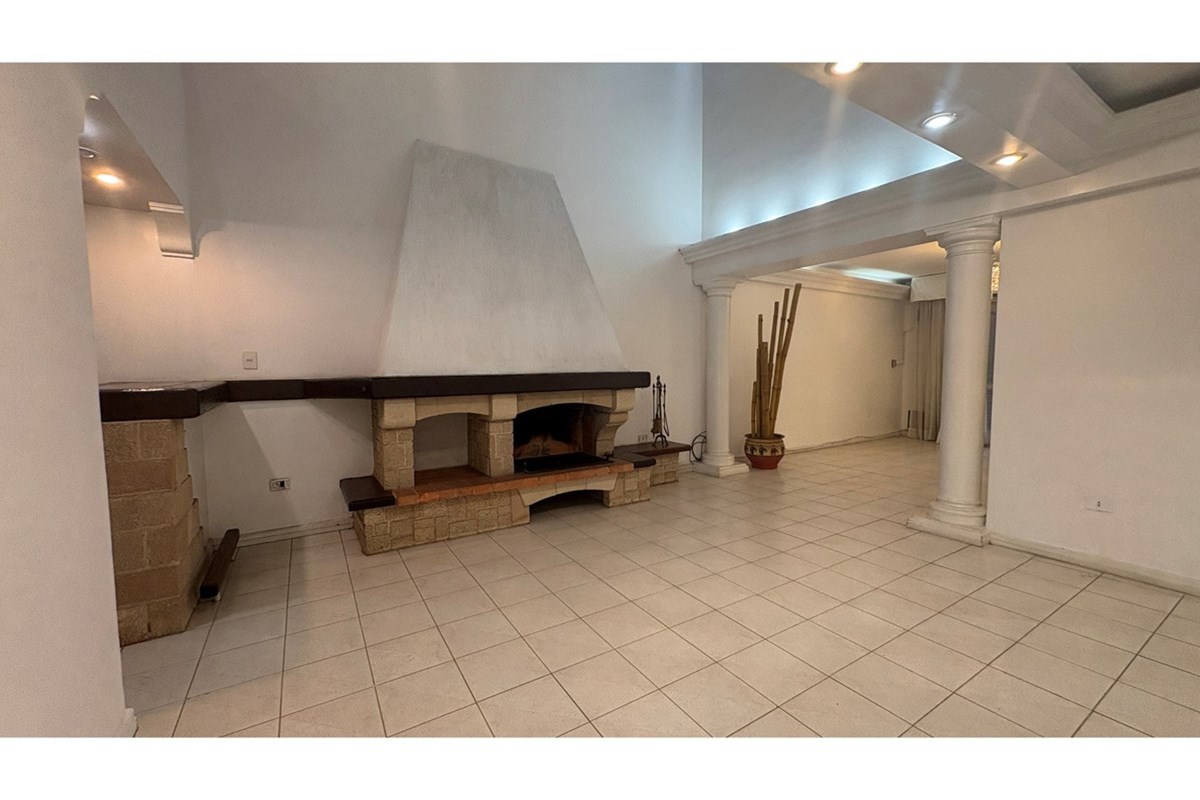 Casa en venta en Ycuá Satí, Asunción — foto 2