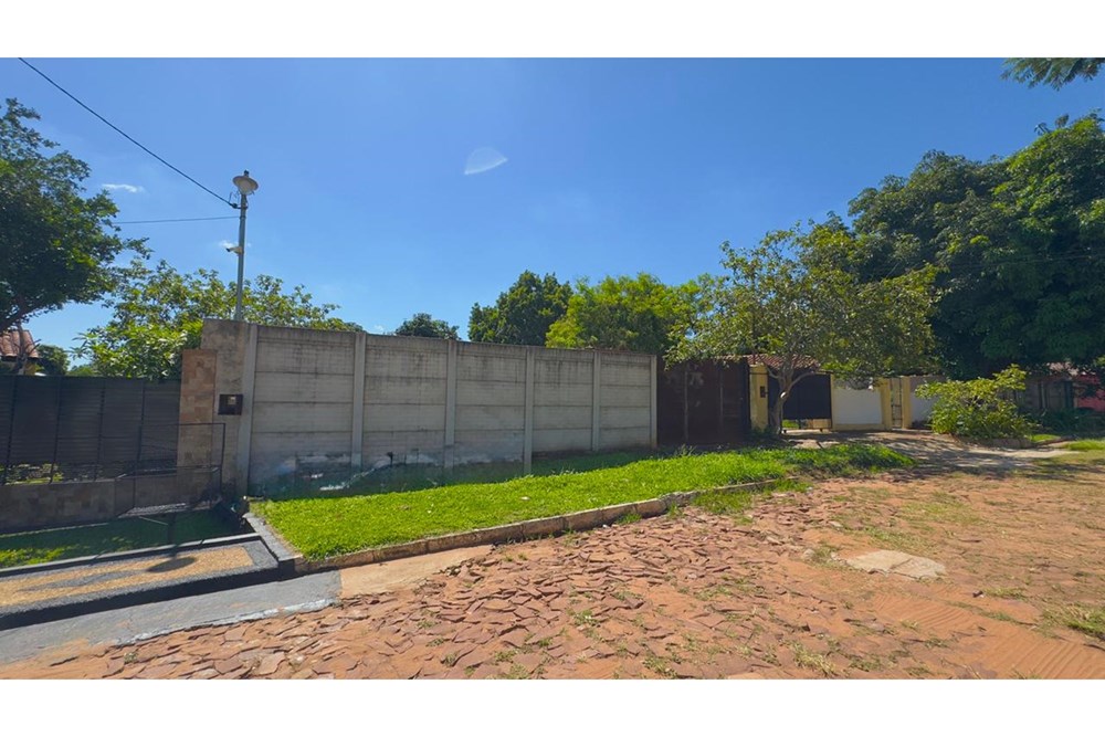 Hermoso terreno de 440 m2 en el barrio Centro de la ciudad de Villa Elisa, zona alta, desarrollada, residencial, a 300 m — foto 2