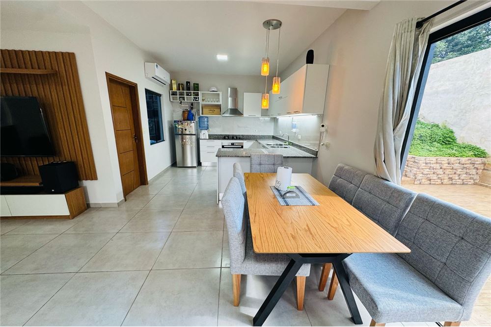 Casa en venta en Maramburé, Luque — foto 3