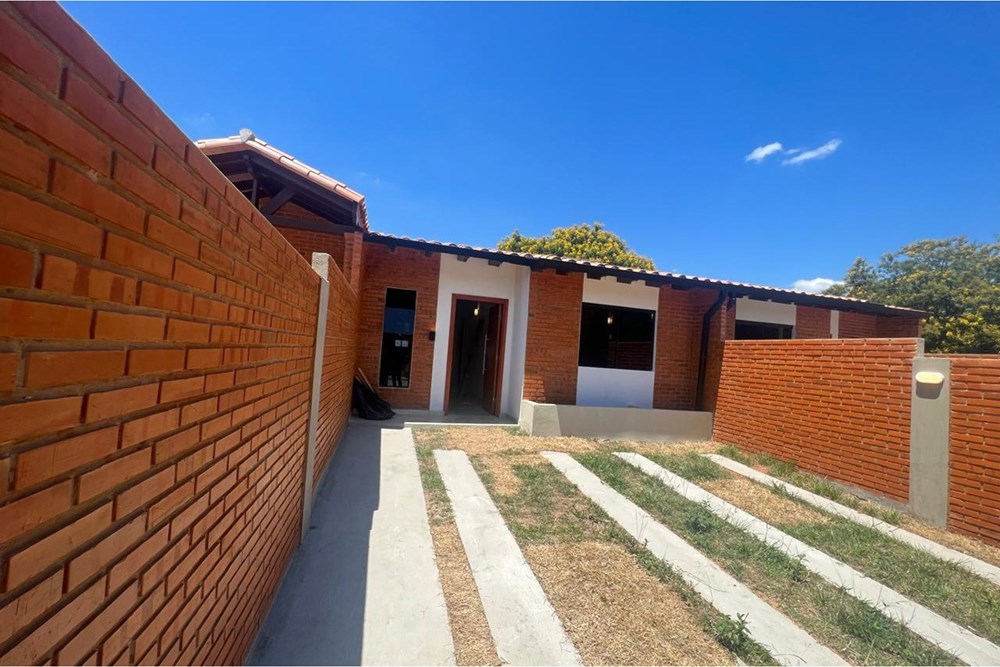 Edificio en venta en Picada, Villa Elisa — foto 3
