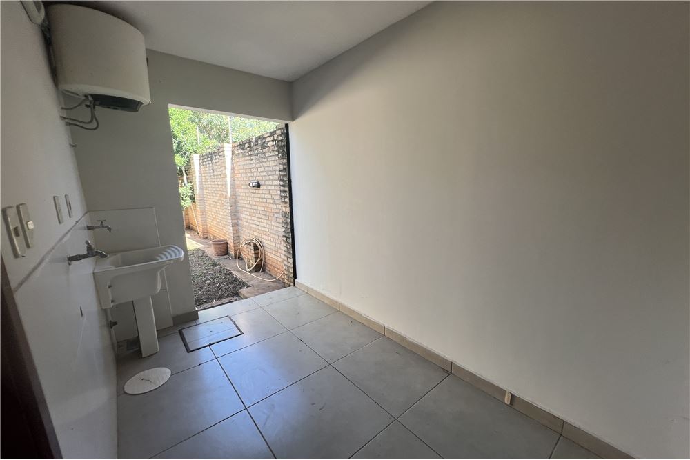 Casa en venta en Luque — foto 3