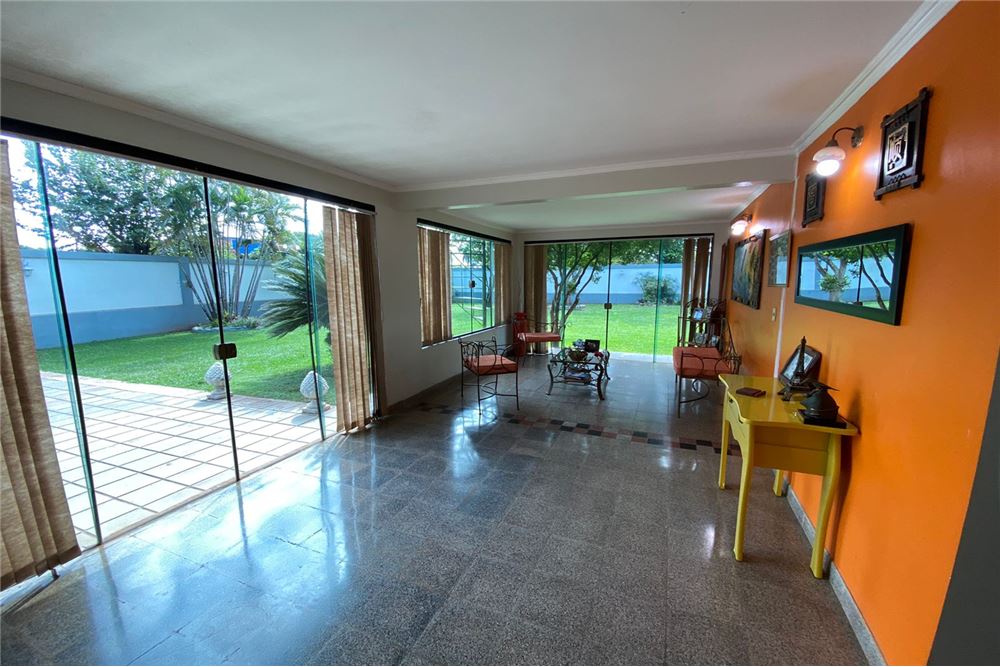 HERMOSA RESIDENCIA EN VENTA - B° SANTA MARIA .. — foto 3