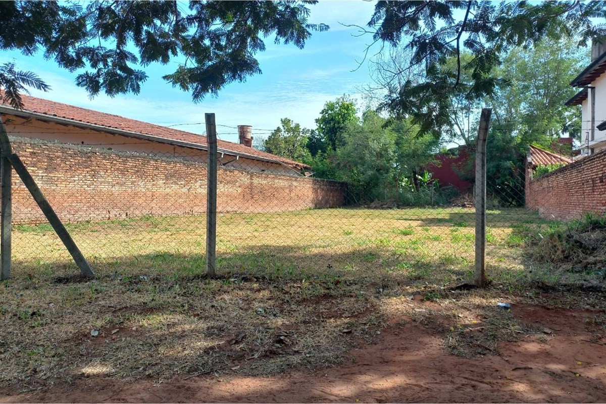 Terreno en venta en Fernando de la Mora — foto 3