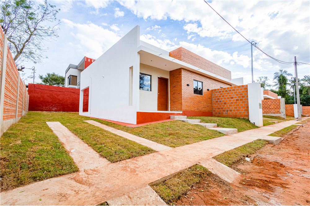 Edificio en venta en Cañada Garay, Luque — foto 2