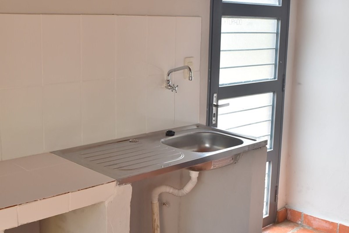 ¡Excelente oportunidad de soluciones habitacionales de alquileres en Concepción! Esta propiedad de RE/MAX Residencial es — foto 2