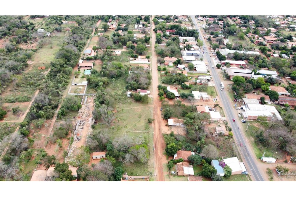 VENDO HERMOSA PROPIEDAD DE 1.870 MT2, A 100 MTS DE LA AVDA. LAS RESIDENTAS QUE UNE LUQUE/AREGUA. — foto 3