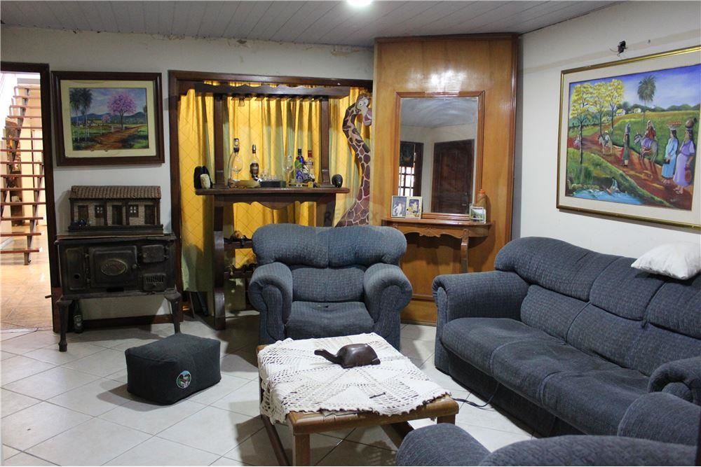 Amplia casa en un barrio Tranquilo y seguro en la ciudad de Fdo de la Mora Zona Sur, con una ubicación estratégica a tan — foto 2