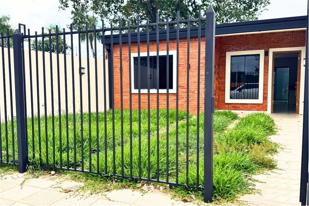 Edificio en venta en Mora Kue, Luque — foto 2
