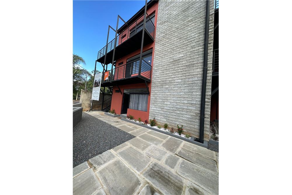 ### Venta de Departamento Complejo Parque Bogado, Luque 🏢 — foto 2