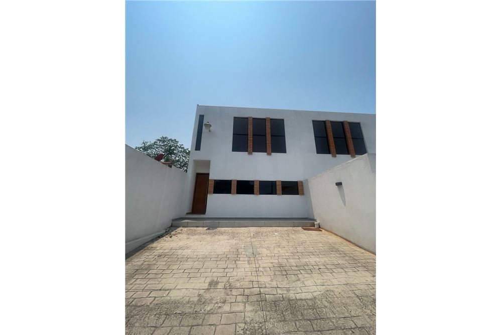 Casa en venta en Lambaré — foto 2