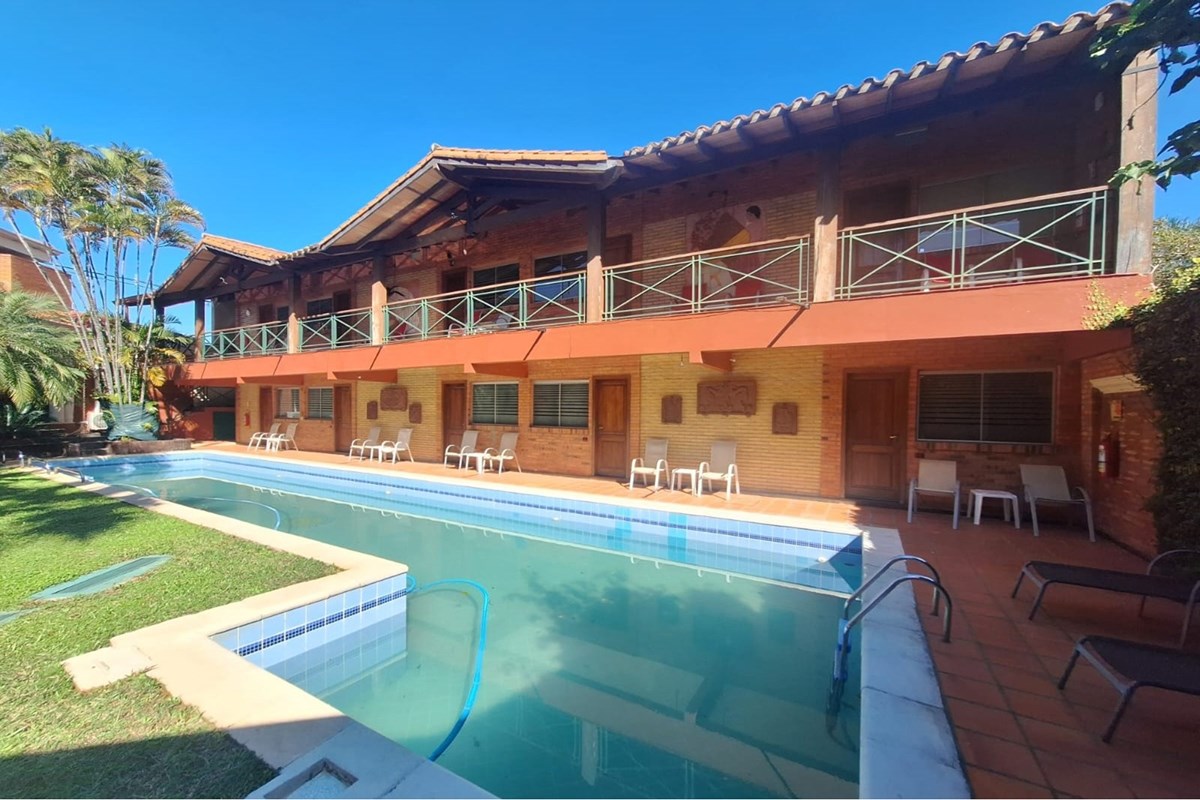 Alquilo hermosa propiedad en pleno Villamorra — foto 2