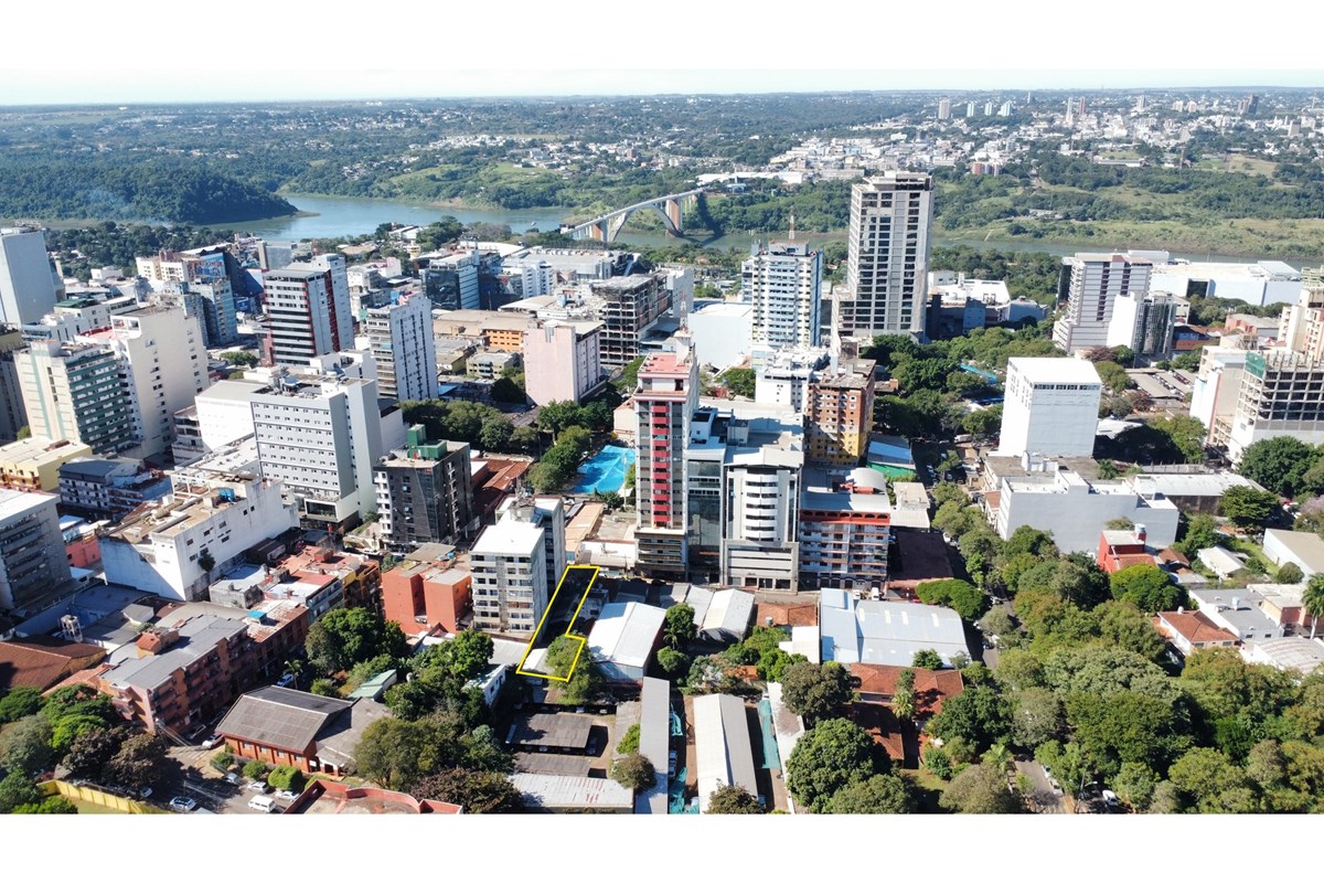 Terreno en venta en Microcentro, Ciudad del Este — foto 2