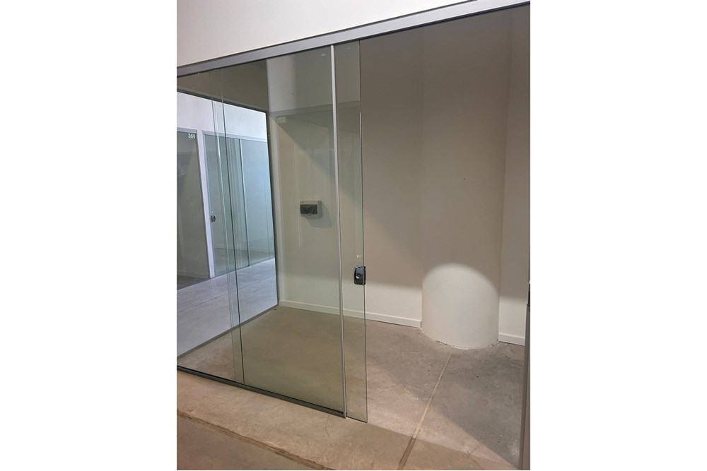 Local comercial en venta en Pettirossi, Asunción — foto 3