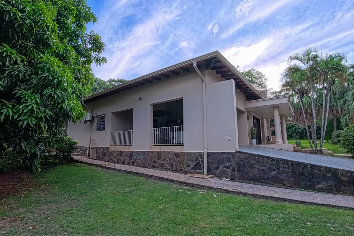 Casa en venta en Paraná Country Club, Hernandarias — foto 2