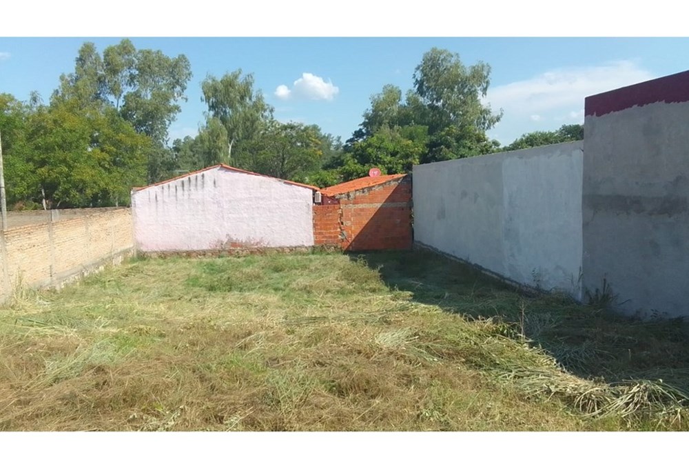 Terreno en venta en Santa Lucía, Limpio — foto 3