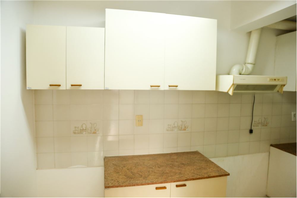 Amplio departamento muy bien ubicado, cerca de todo, especial para familias que trabajan en la zona. — foto 2