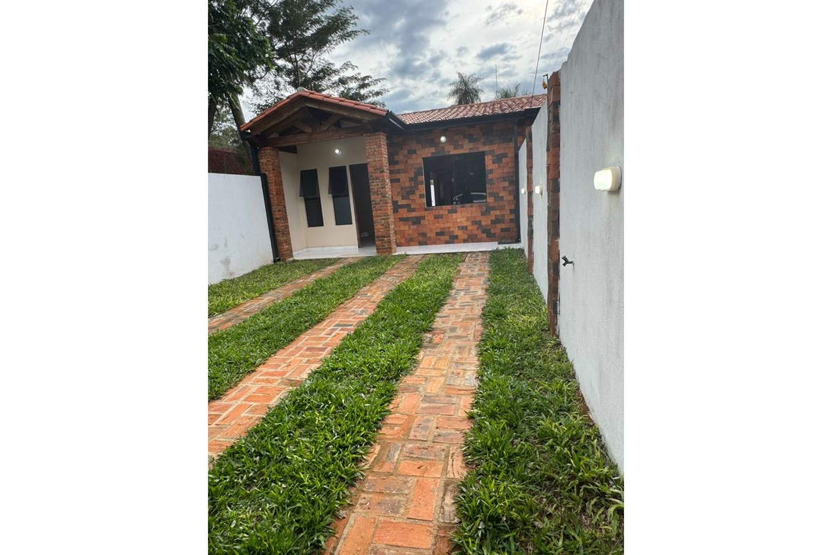 Edificio en venta en Caaguazu, Ñemby — foto 2
