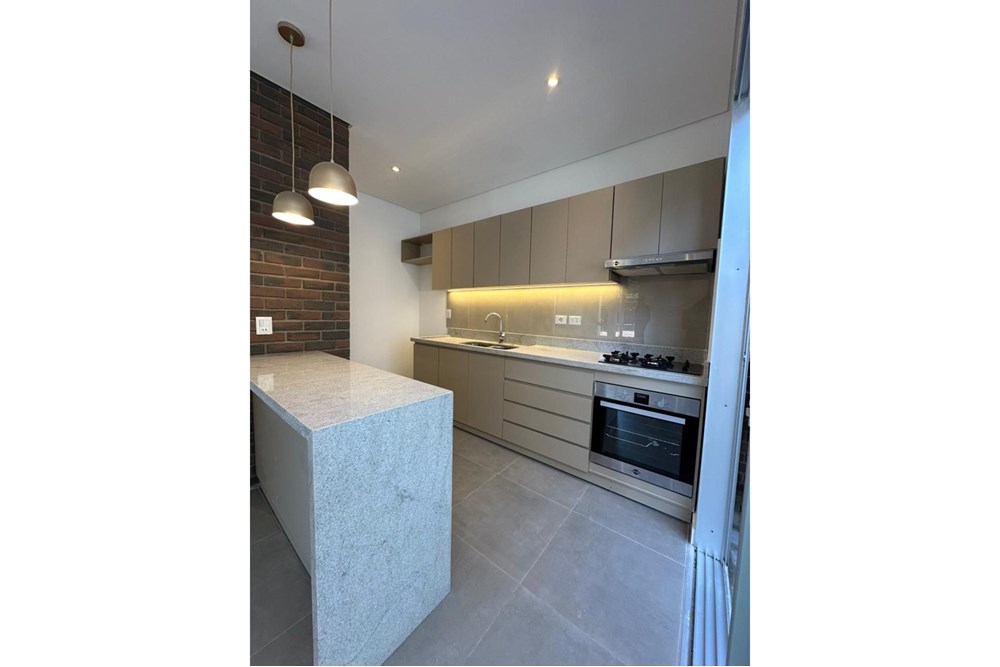 Edificio en venta en Mariano Roque Alonso — foto 3