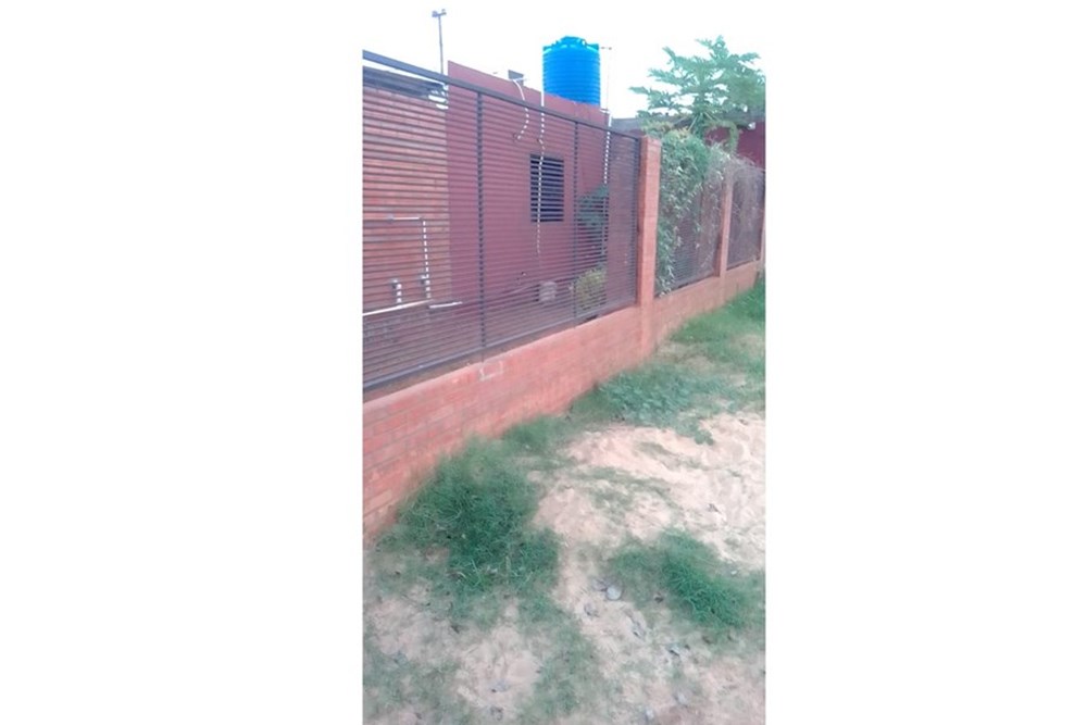 Se ofrece en venta una atractiva casa quinta ubicada en la ciudad de Julián Augusto Saldívar, ideal para quienes buscan  — foto 3